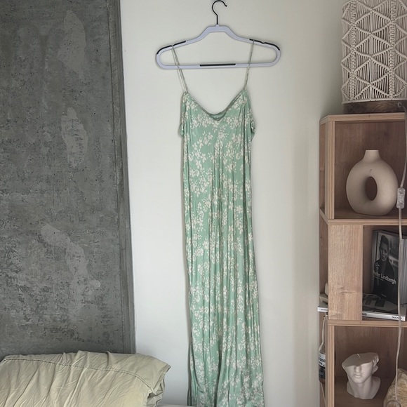 Zara floral midi dress - Picture 1 of 6